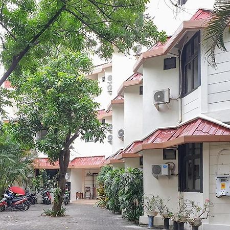 Graha Ara Homestay Syariah Rsud Dr Soetomo Surabaya Mitra Reddoorz Exteriér fotografie