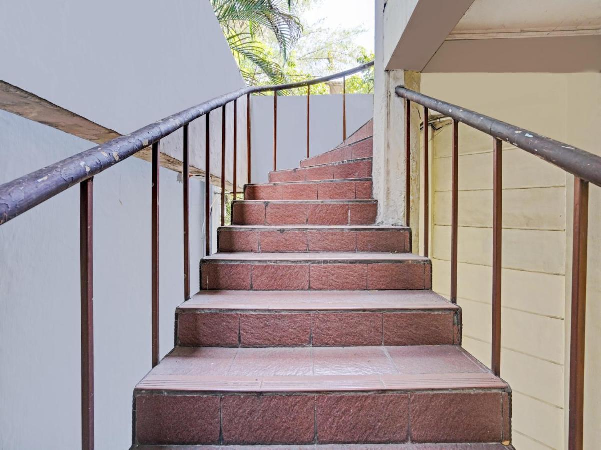 Graha Ara Homestay Syariah Rsud Dr Soetomo Surabaya Mitra Reddoorz Exteriér fotografie