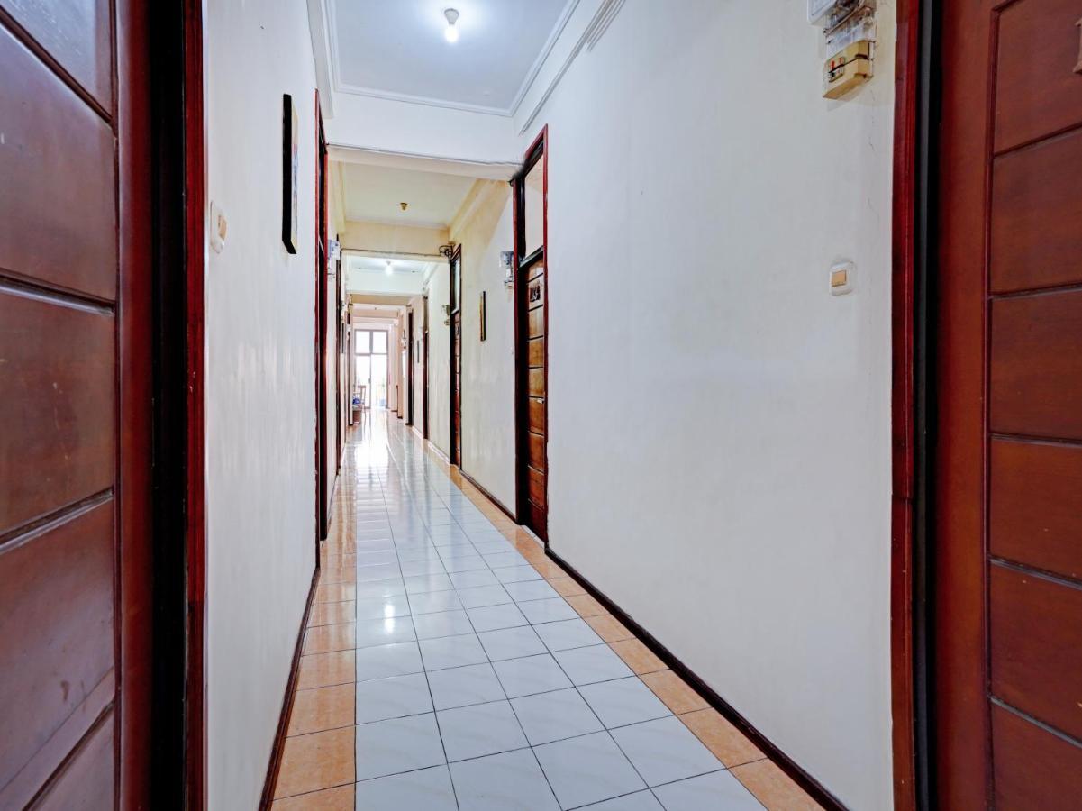 Graha Ara Homestay Syariah Rsud Dr Soetomo Surabaya Mitra Reddoorz Exteriér fotografie
