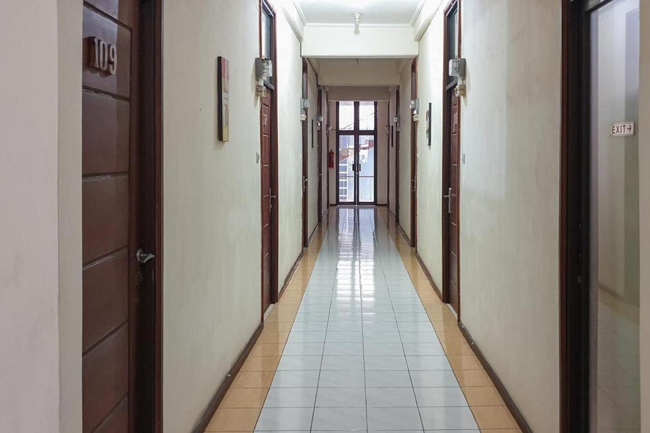 Graha Ara Homestay Syariah Rsud Dr Soetomo Surabaya Mitra Reddoorz Exteriér fotografie